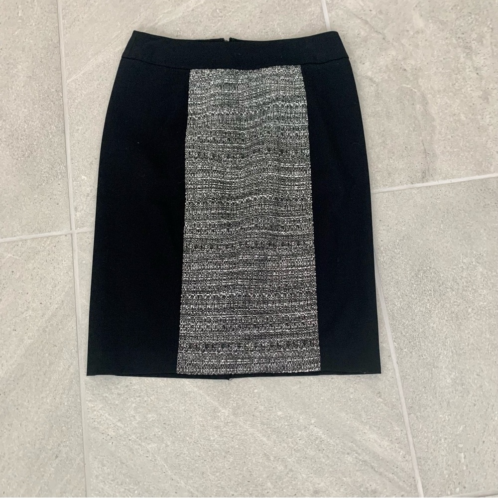 Calvin Klein Black  Mid Length Pencil Skirt Size 0